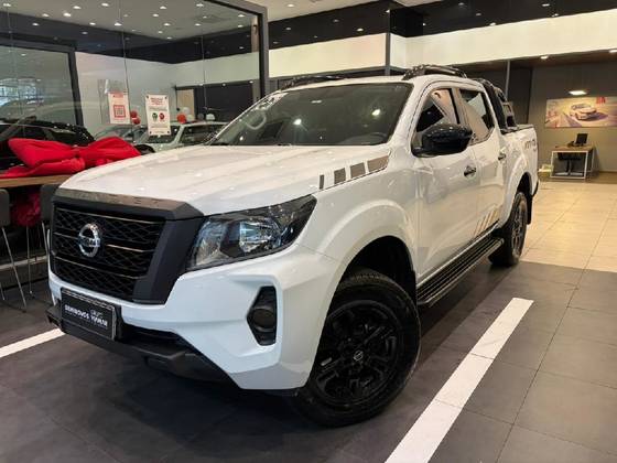 NISSAN FRONTIER 2.3 16V TURBO DIESEL ATTACK CD 4X4 AUTOMÁTICO NISSAN FRONTIER 2.3 16V TURBO DIESEL ATTACK CD 4X4 AUTOMÁTICO